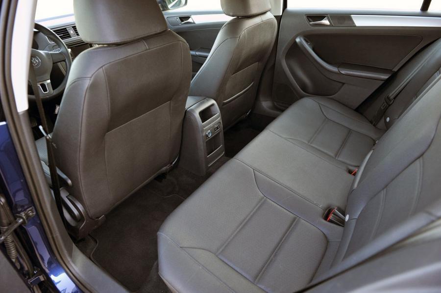 Volkswagen Jetta TDi 2011 года  (фото 7 из 120)